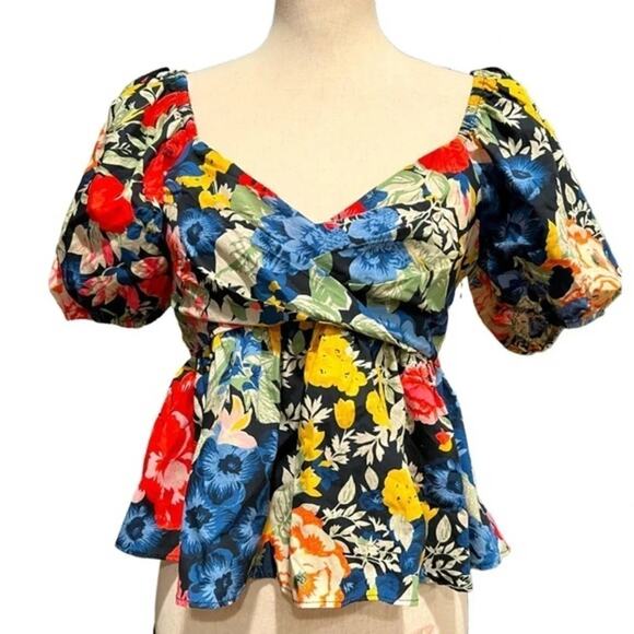 ZARA Trafaluc PRINTED DRAPED TOP FLORAL CROPPED Size S - Picture 4 of 10